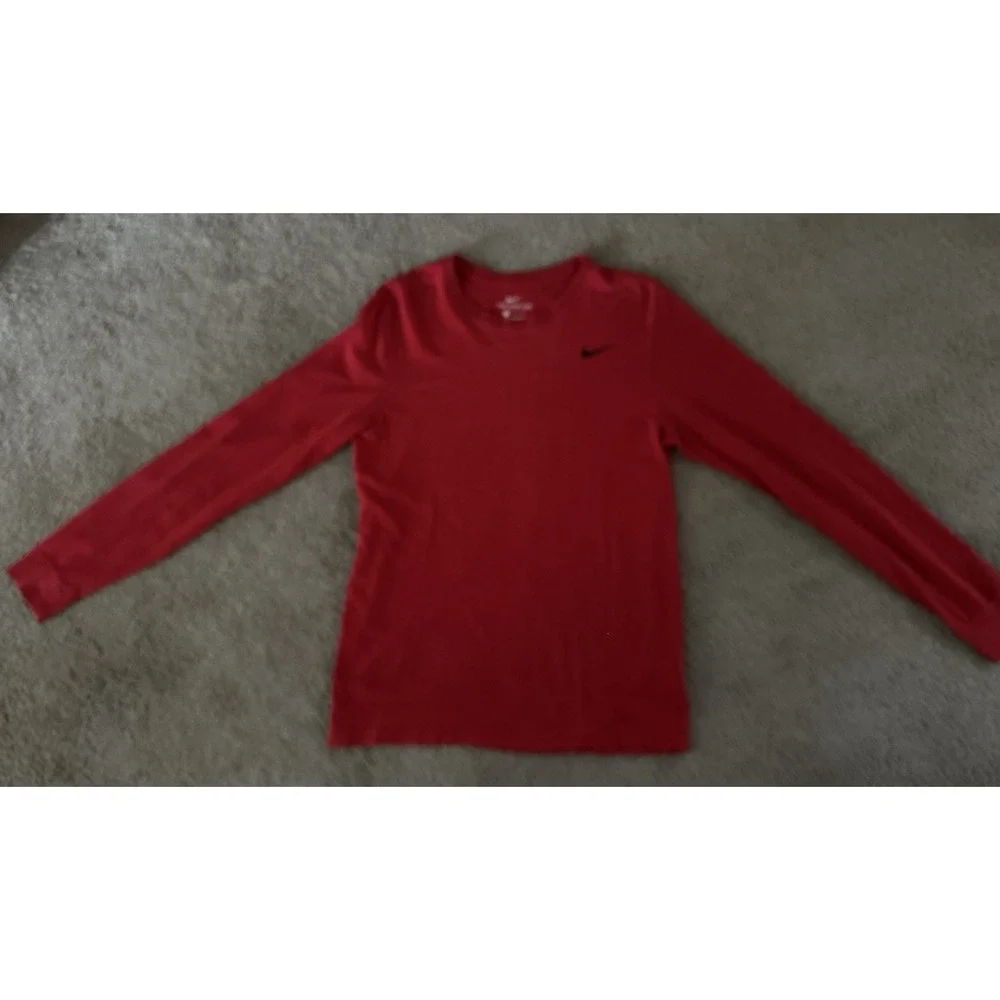 Men's NIKE Red Long Sleeve; Size Small‎