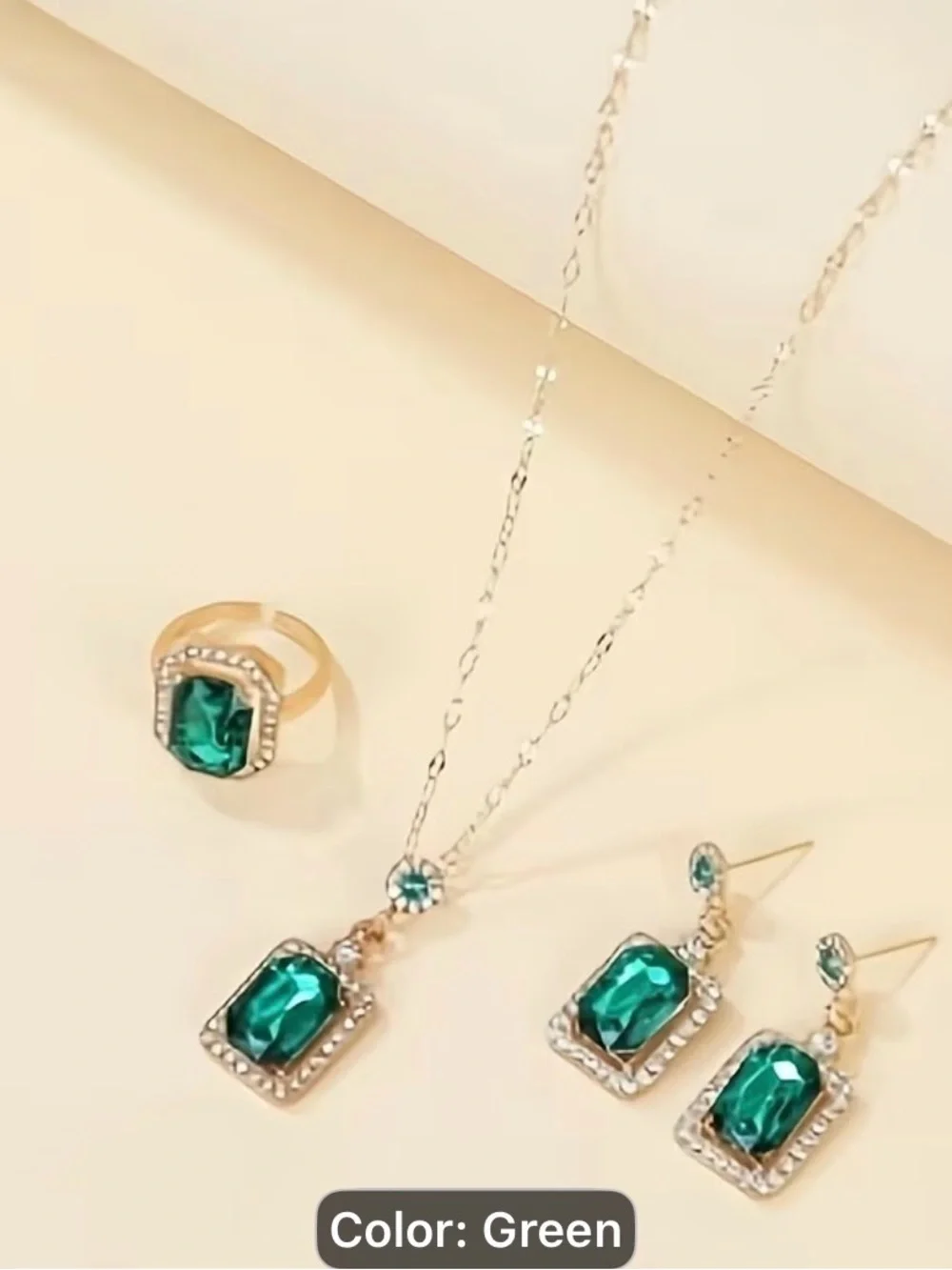N/A elegant emerald
