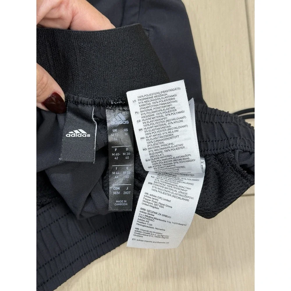 adidas smoke pet