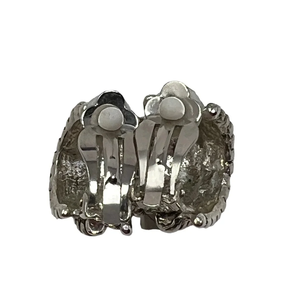 N/A vintage clip