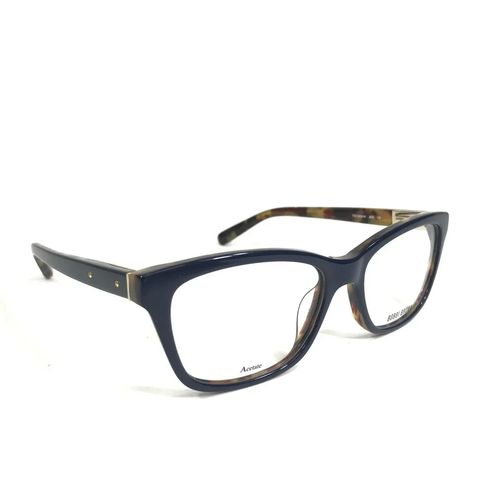 Bobbi Brown demo lenses