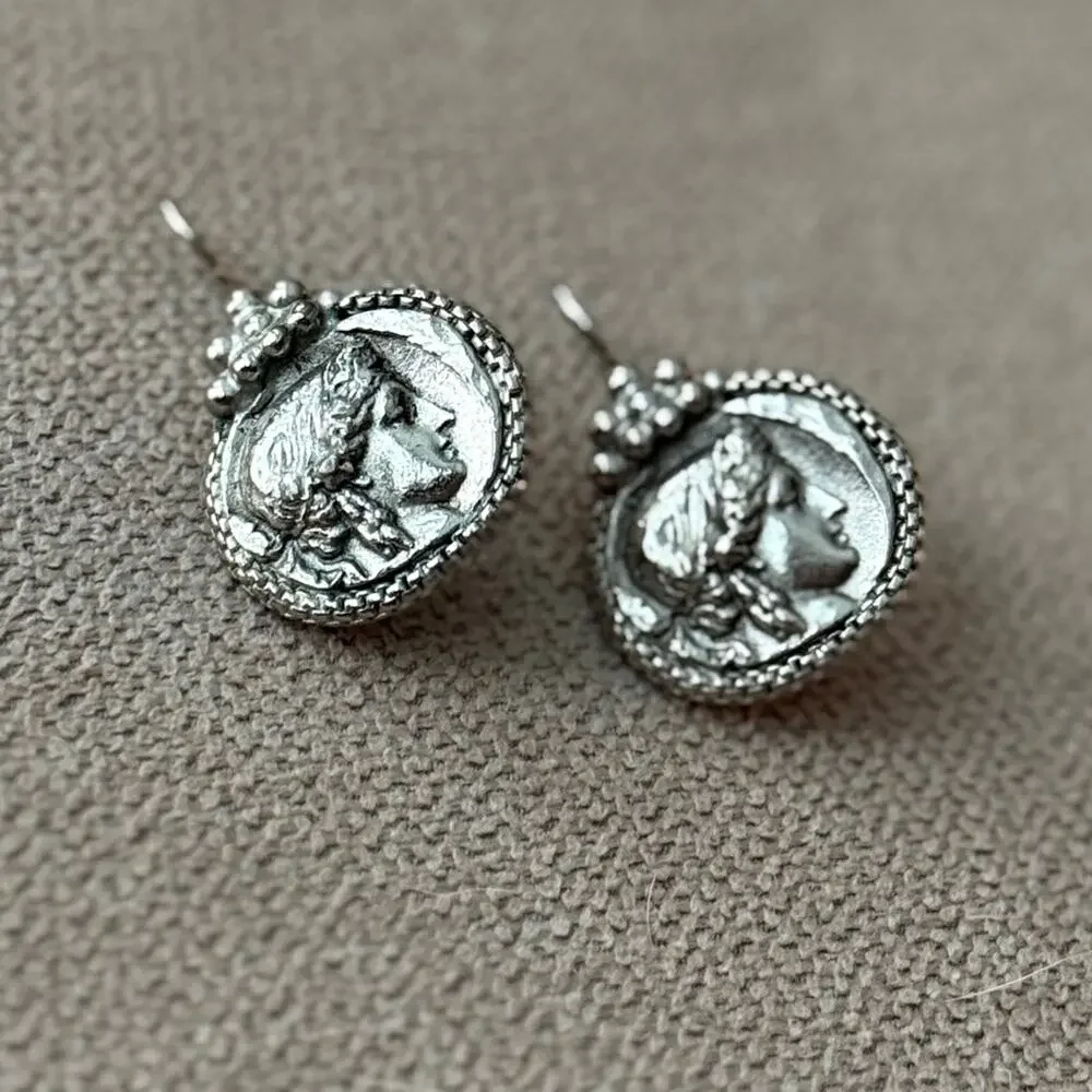 Maeve Carr elegant silver