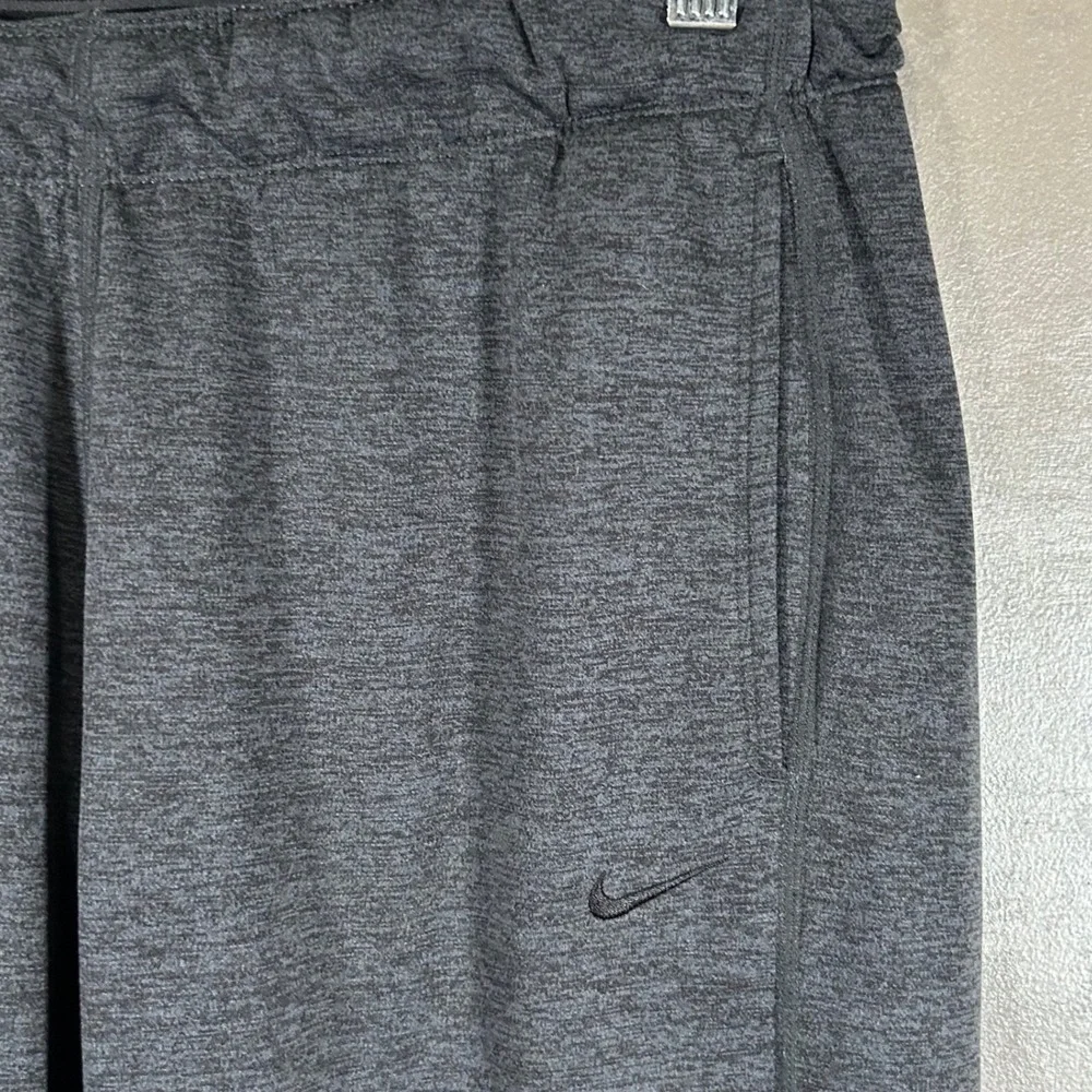 Nike therma fit