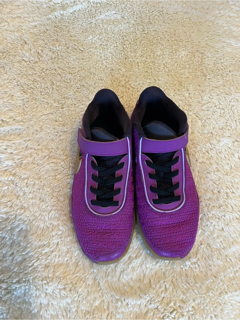 Nike youth sneakers