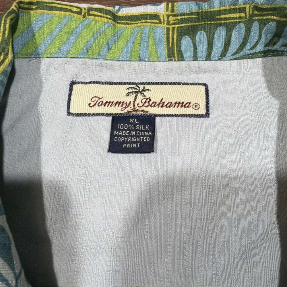 Tommy Bahama Shirt Mens XL Green Blue Hula Girl Hawaiian Silk Beach Casual Check