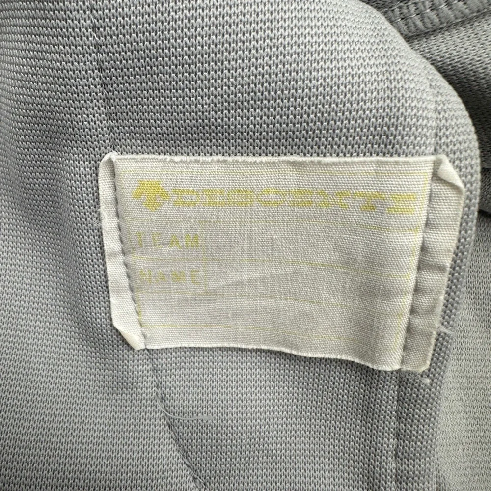 Descente small stain