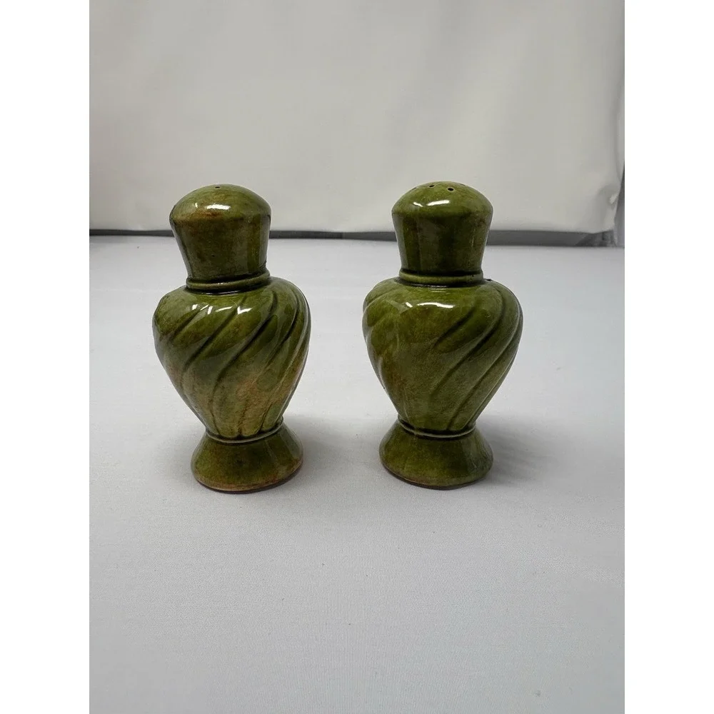 The Unbranded Brand vintage green
