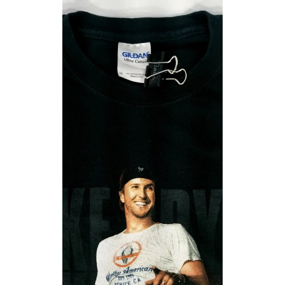 Gildan luke bryan