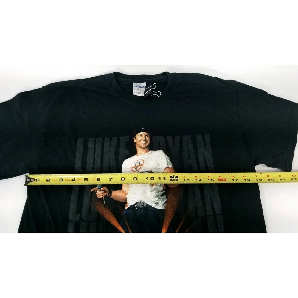 Gildan luke bryan