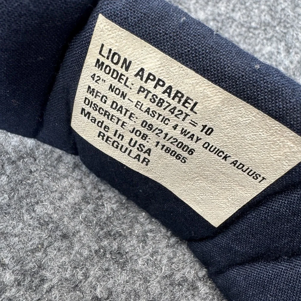 Lions Crest brand lion