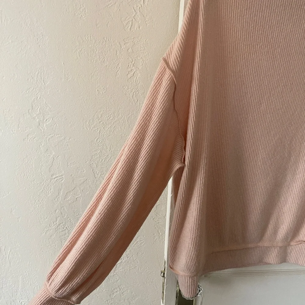 Free People chic off