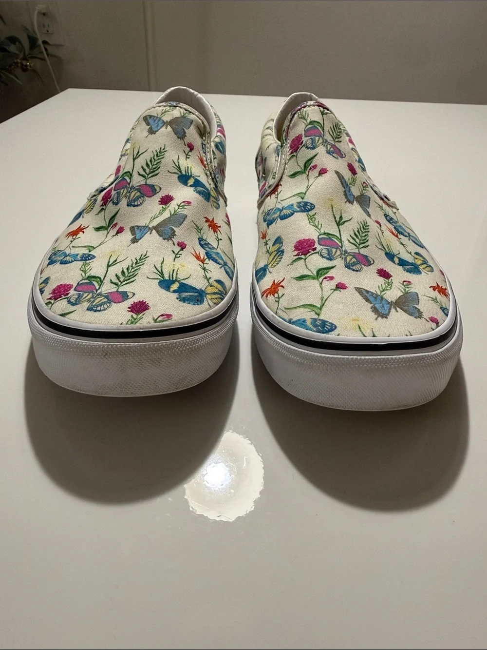 Vans slip sneakers
