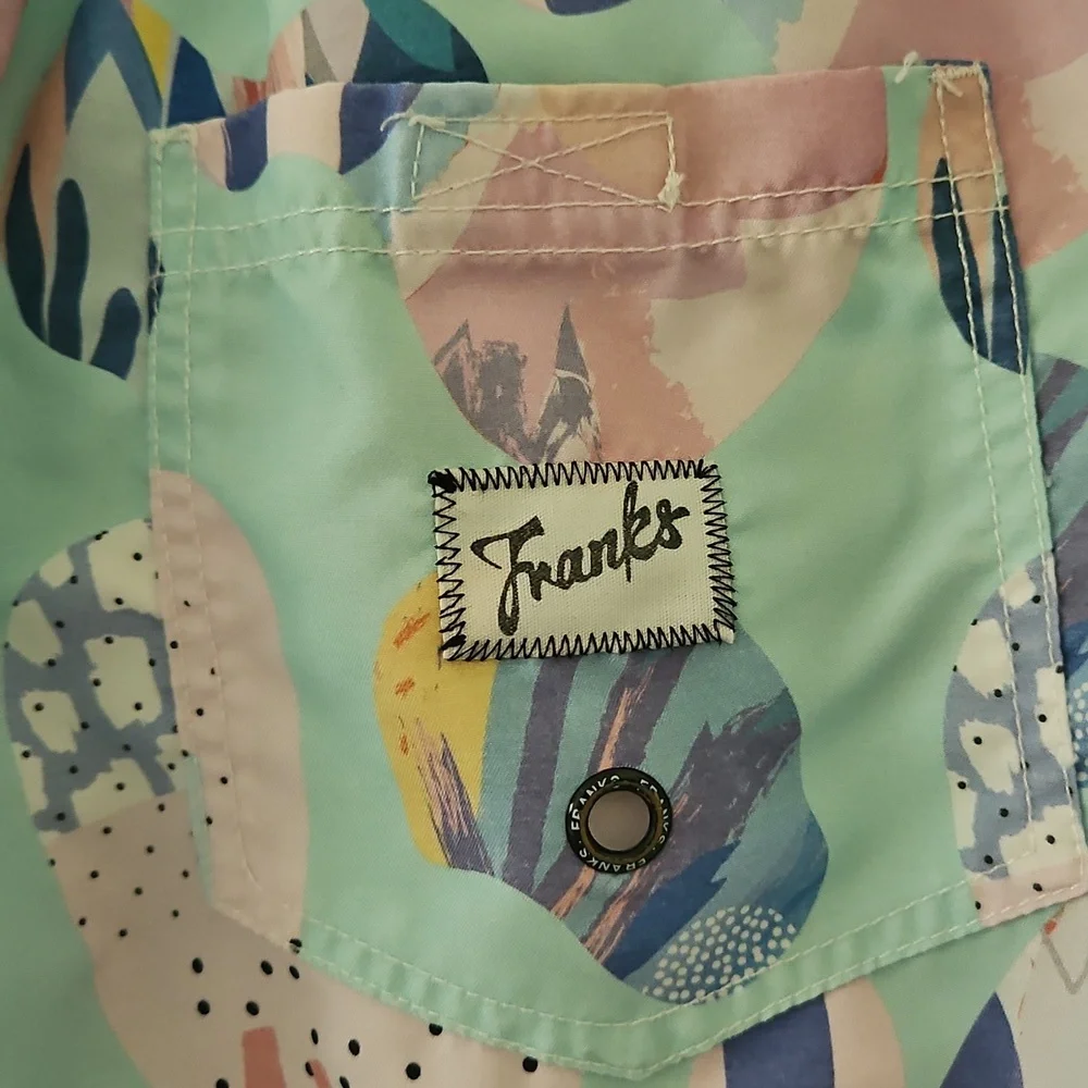 Franks Australia euc light