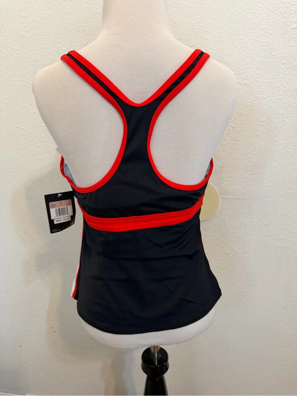 Nike sleek athletic