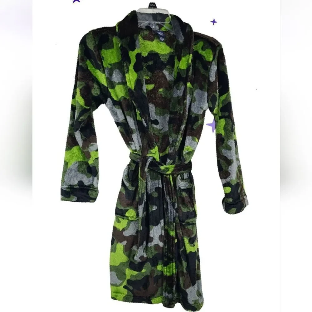 J. Khaki camo bathrobe