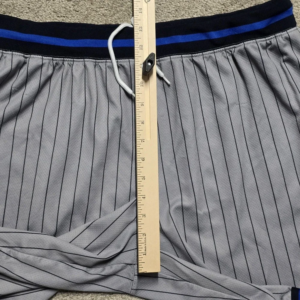 VTG AND1 Dazzle Shorts Mens XL Gray Pinstripe Basketball Dazzle Contrast 90s