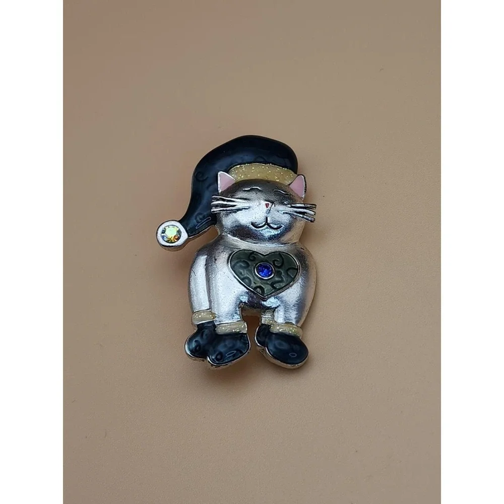 Vintage KENNETH COLE Christmas Cat Santa Hat Enamel Lapel Pin Brooch Tie Tack