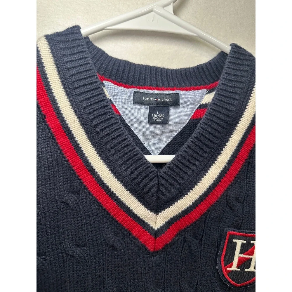 Tommy Hilfiger academic provides