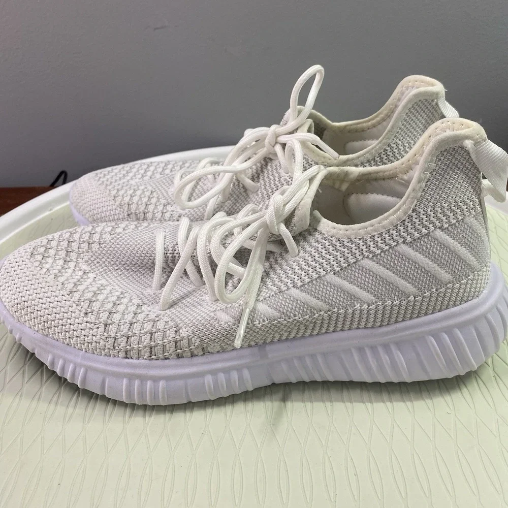 Avia womens white