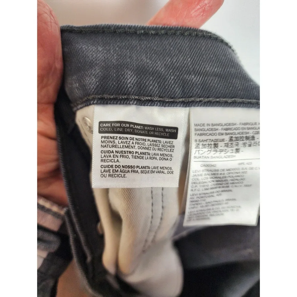 Levi Strauss Signature discover timeless