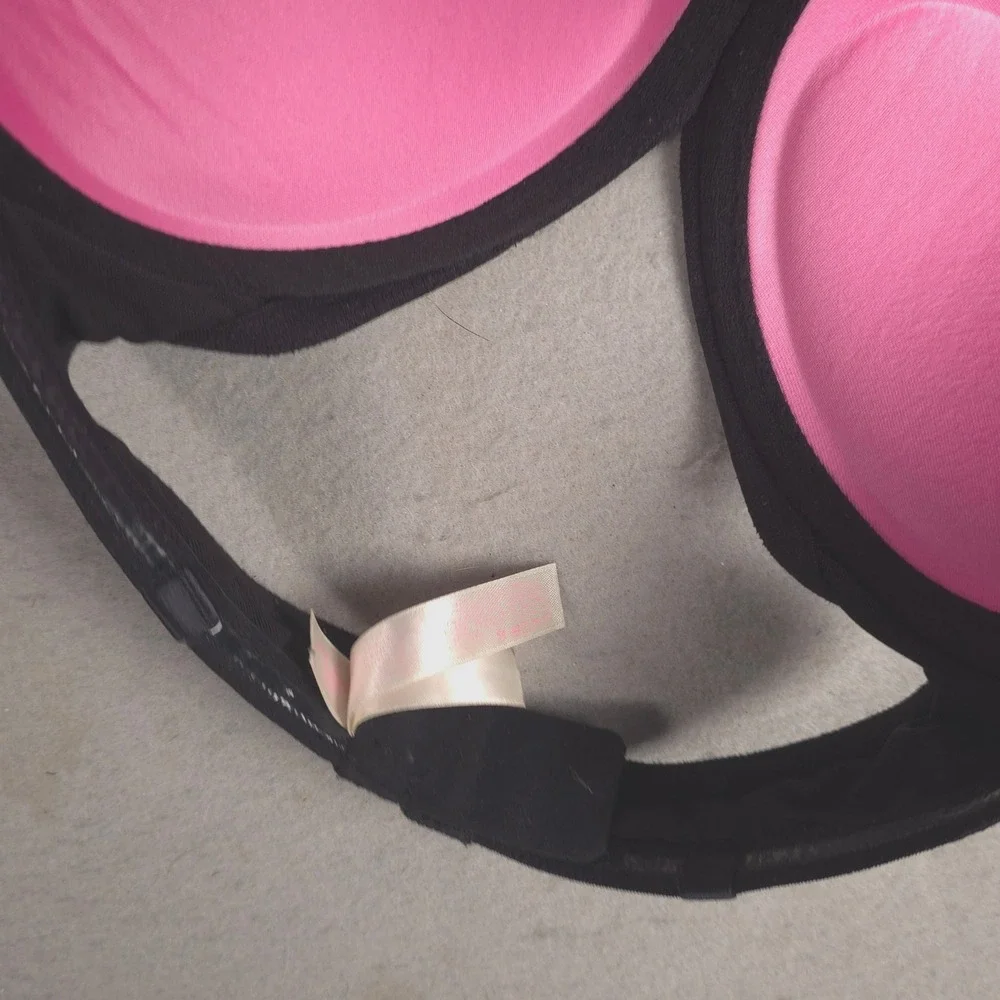 Pink Pom Pom sculpt flawless