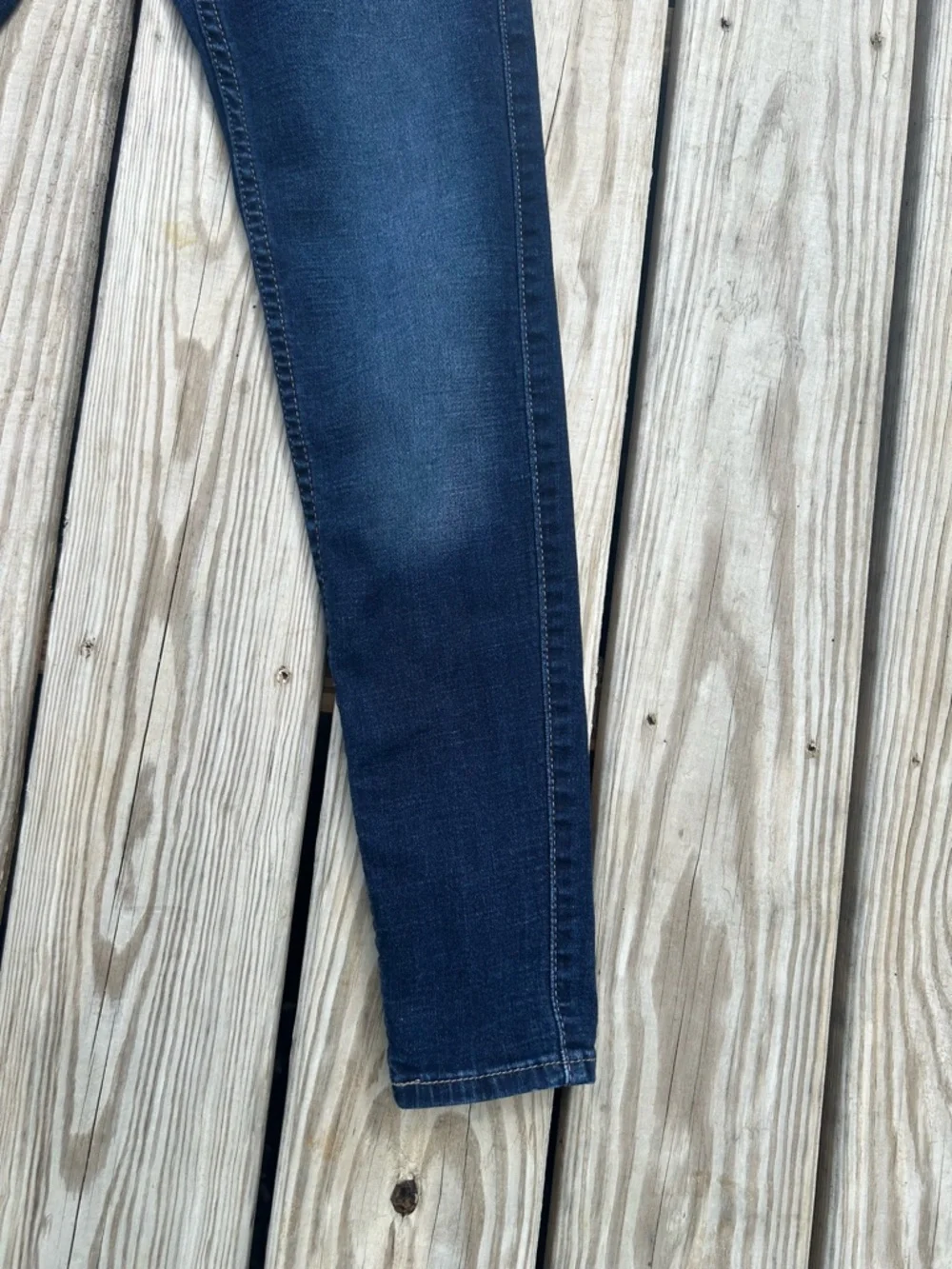 Hollister this pair