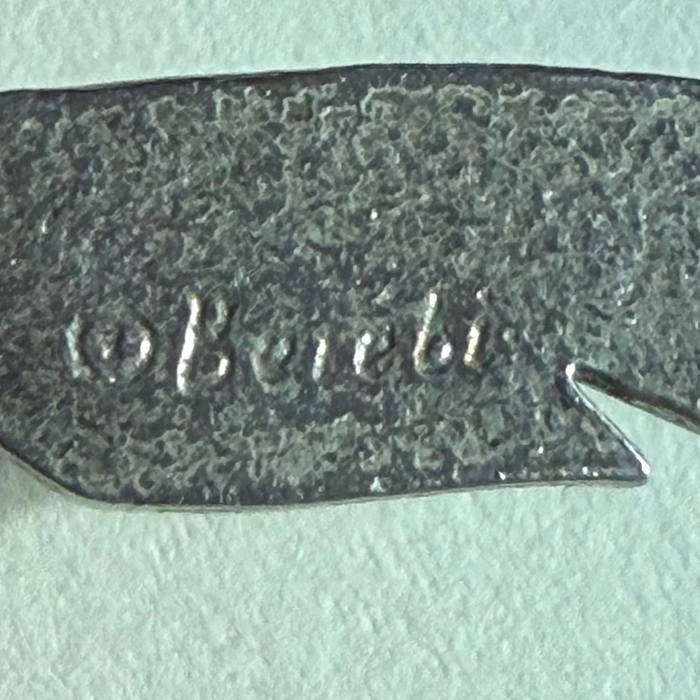 Barebi feather bird