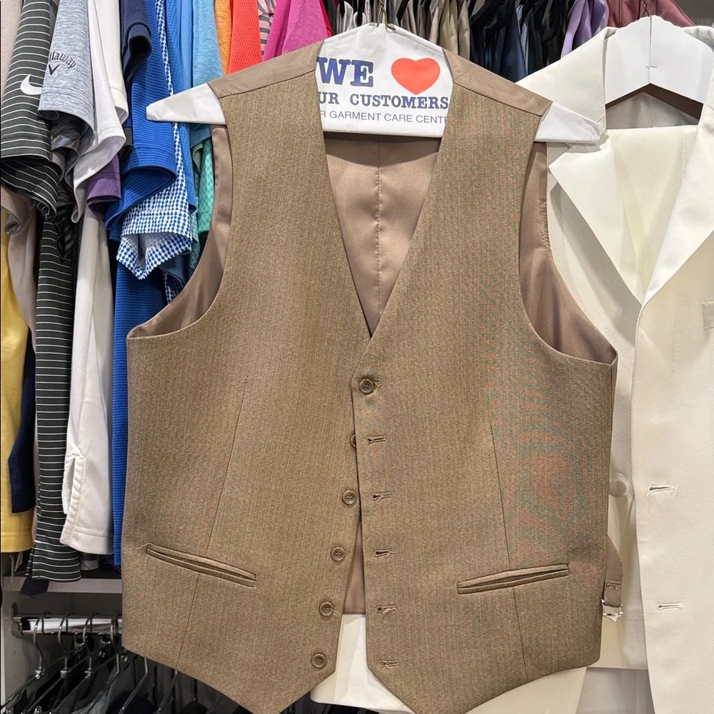 Classic Ivory Men's Suit Jacket