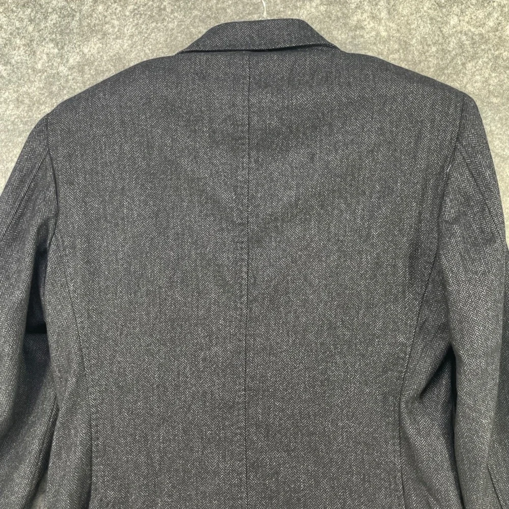 Corneliani CC Collection Blazer Men US 40R EU50 Gray Herringbone Wool Blend Coat