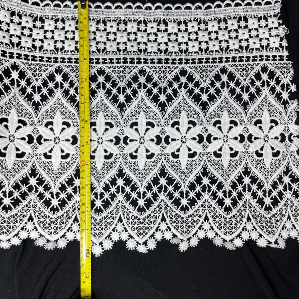 N/A intricate white