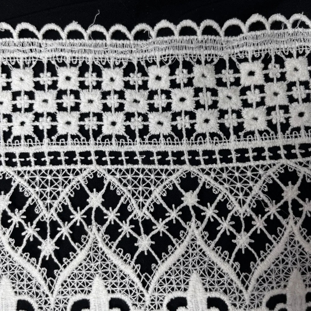 N/A intricate white