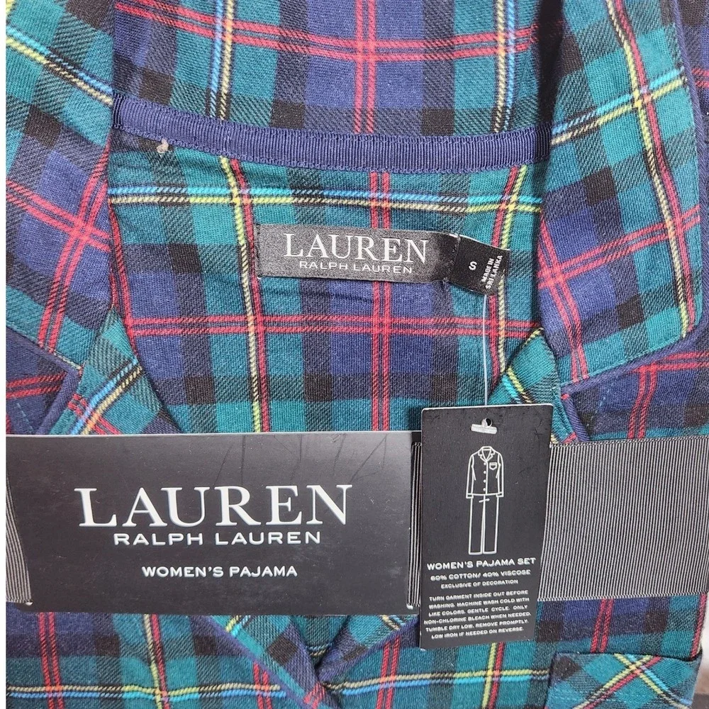 Lauren Ralph Lauren wrap yourself