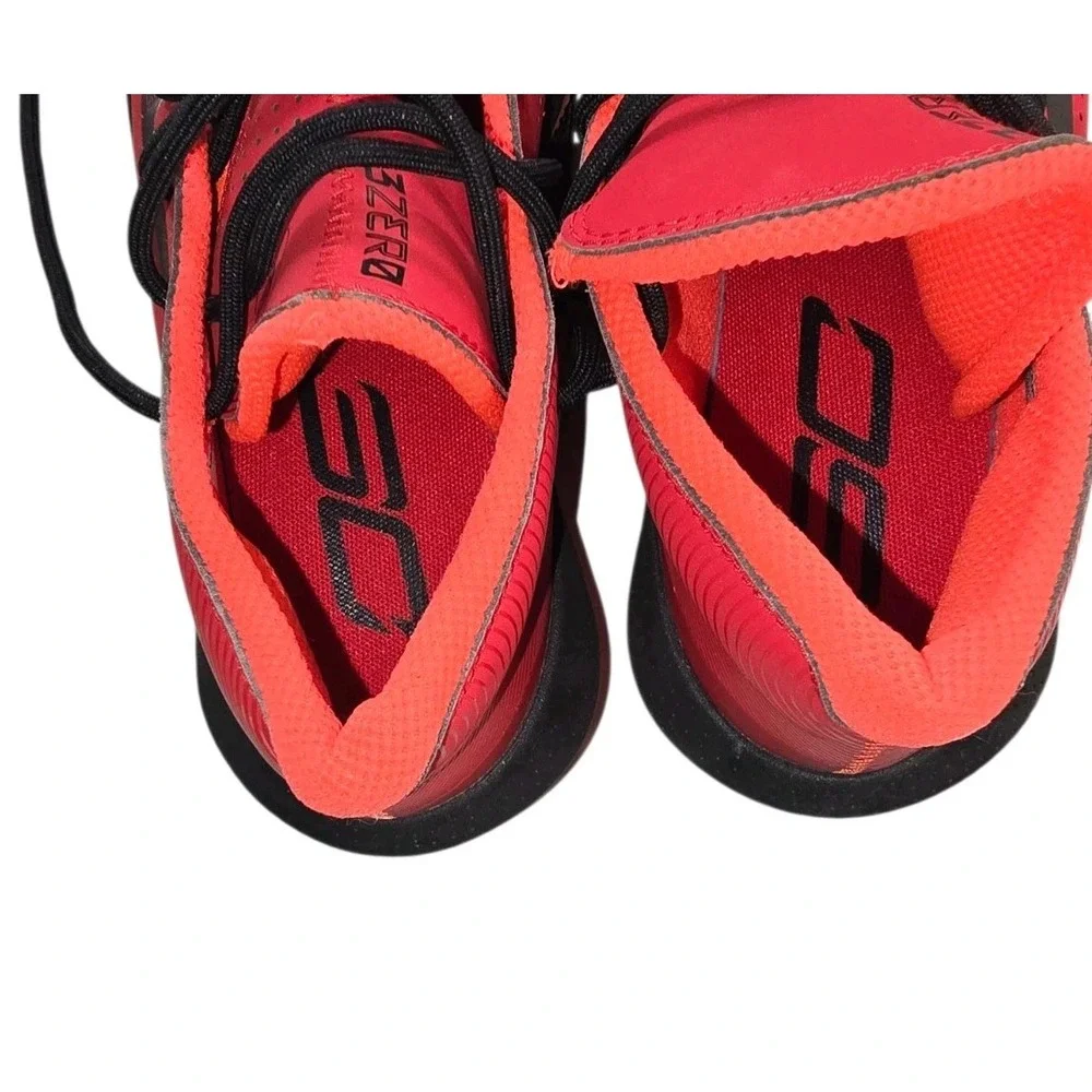 NEW Under Armour Boys 3Zero III Basketball Shoes Size 5 Youth Stephen Curry‎