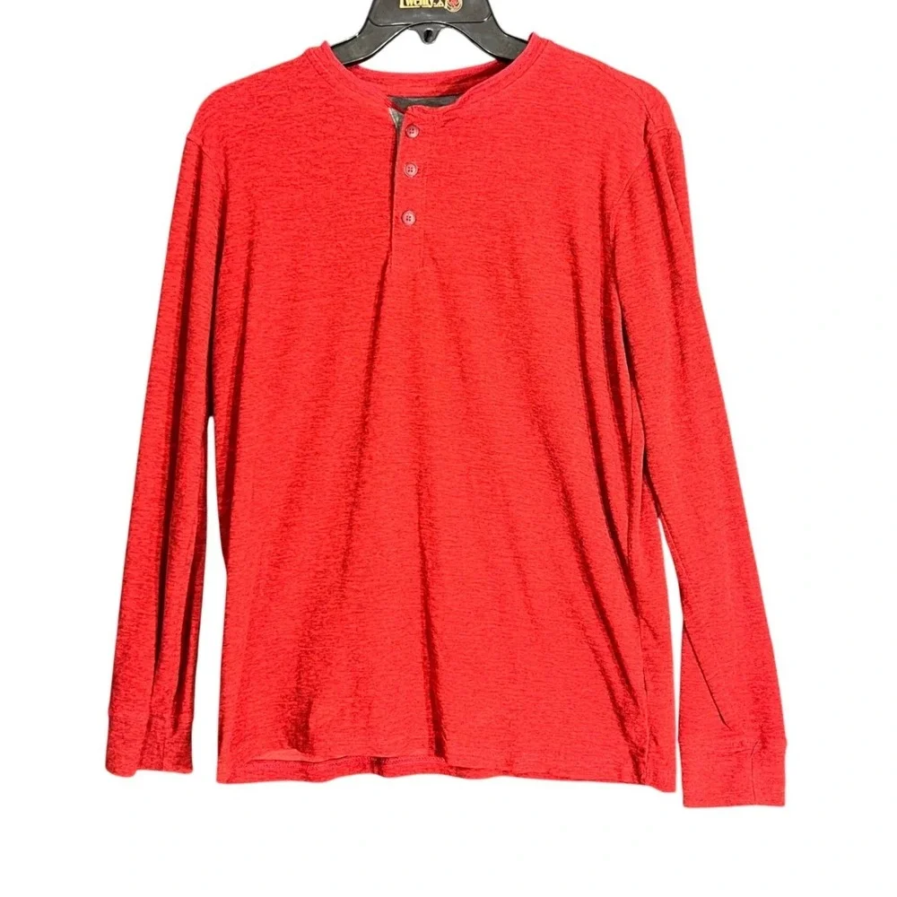 Raw Yarn Industries near sleeve neckline