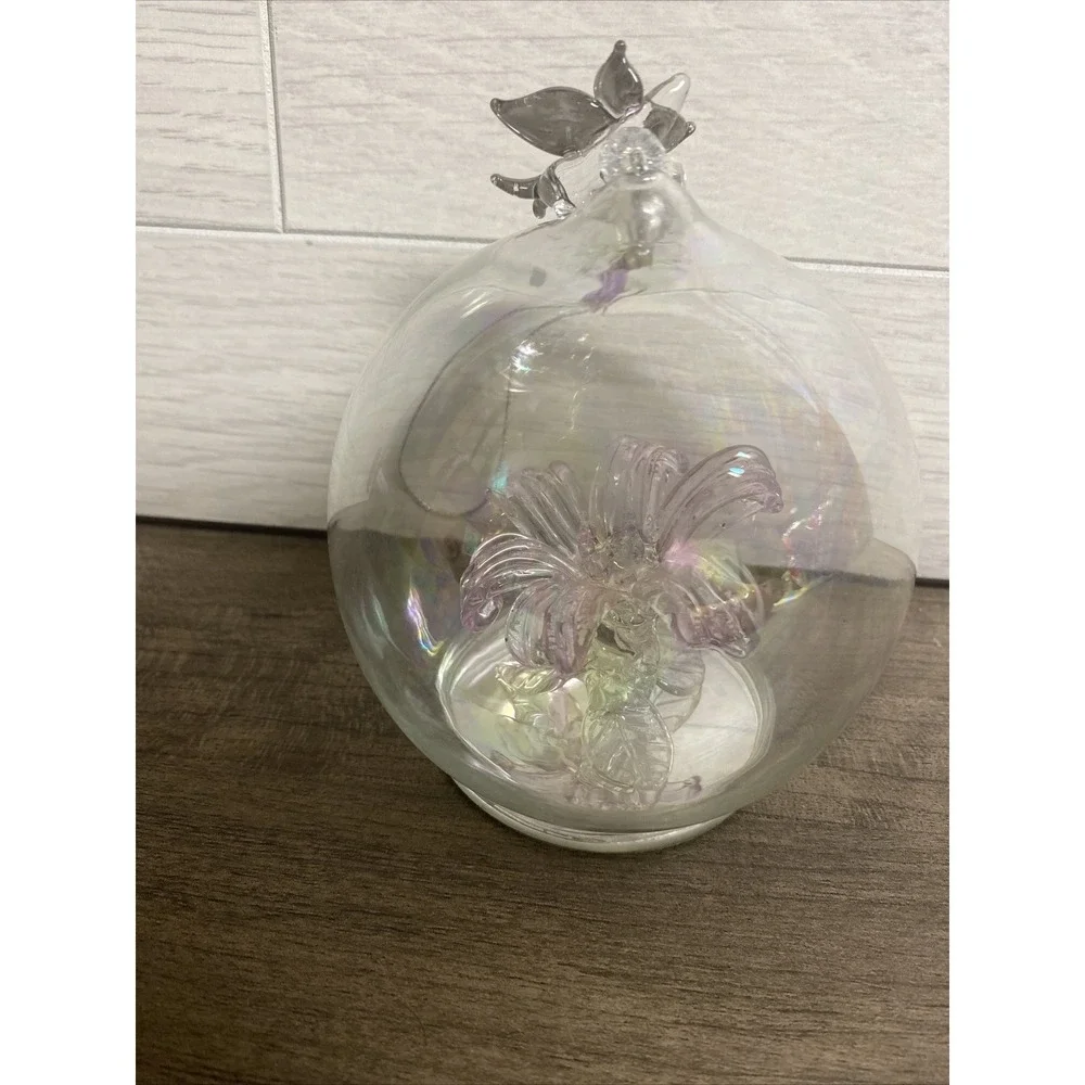 N/A glass ornament