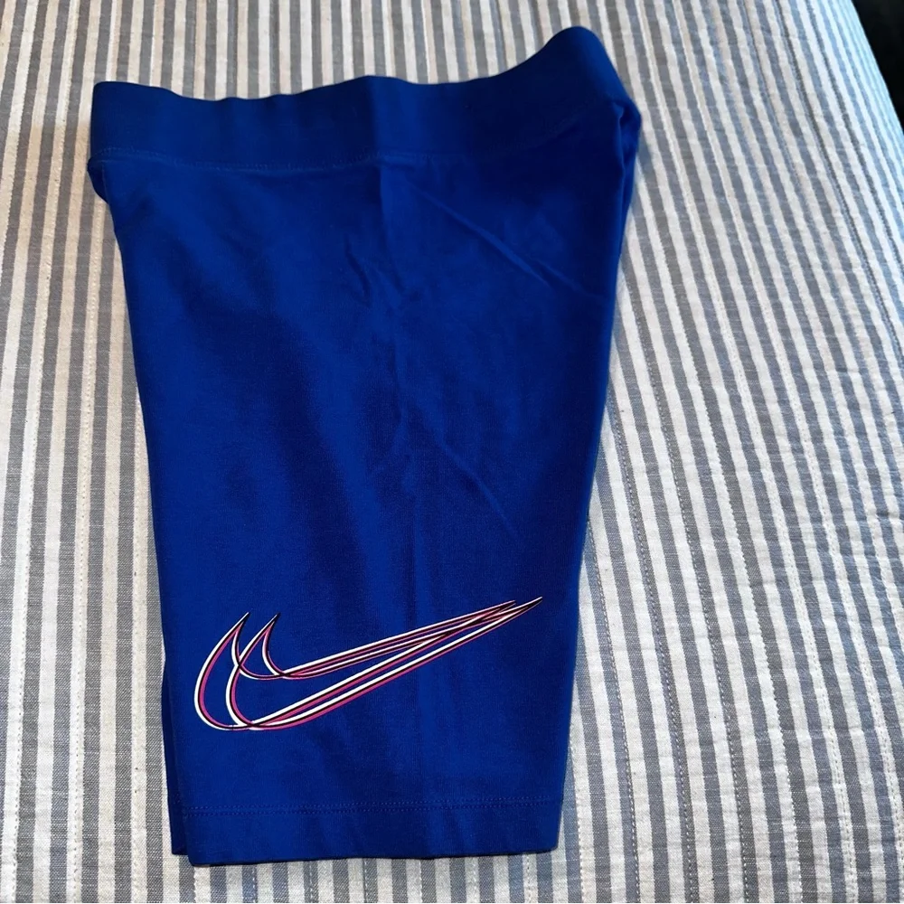 Nike Sportswear Essential Women's Dance Game Royal Bike Shorts (DJ4132-480) S‎