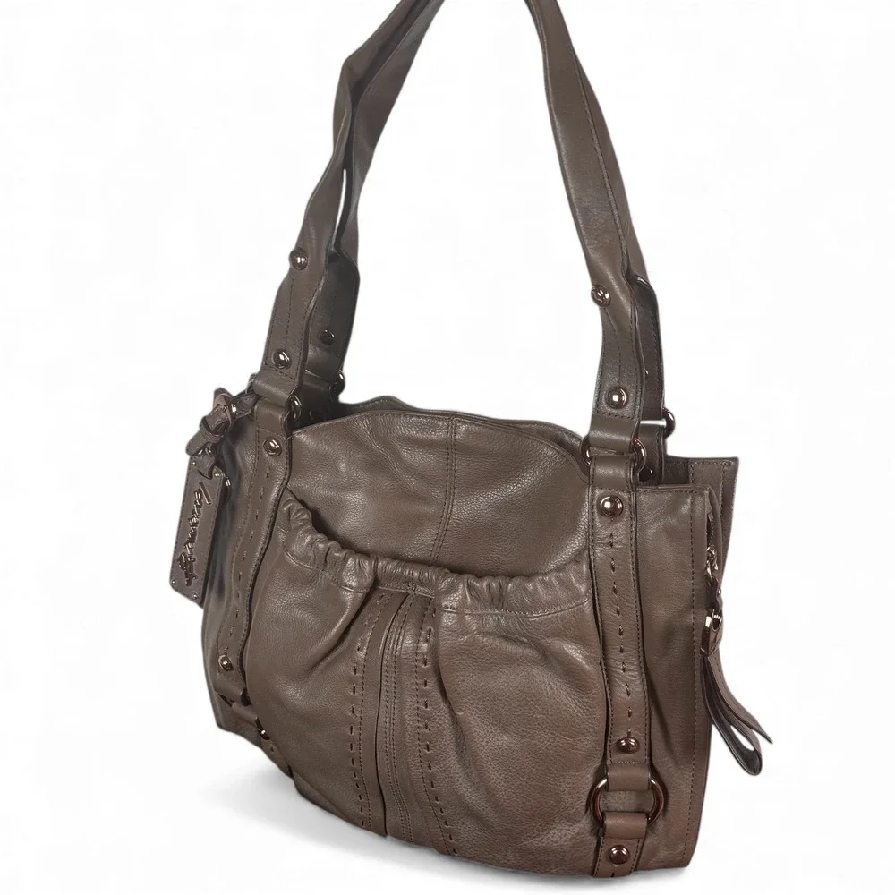 B Makowsky Cocoa Glove Leather north/South Pocket Tote with Gunmetal‎ Studs NWOT