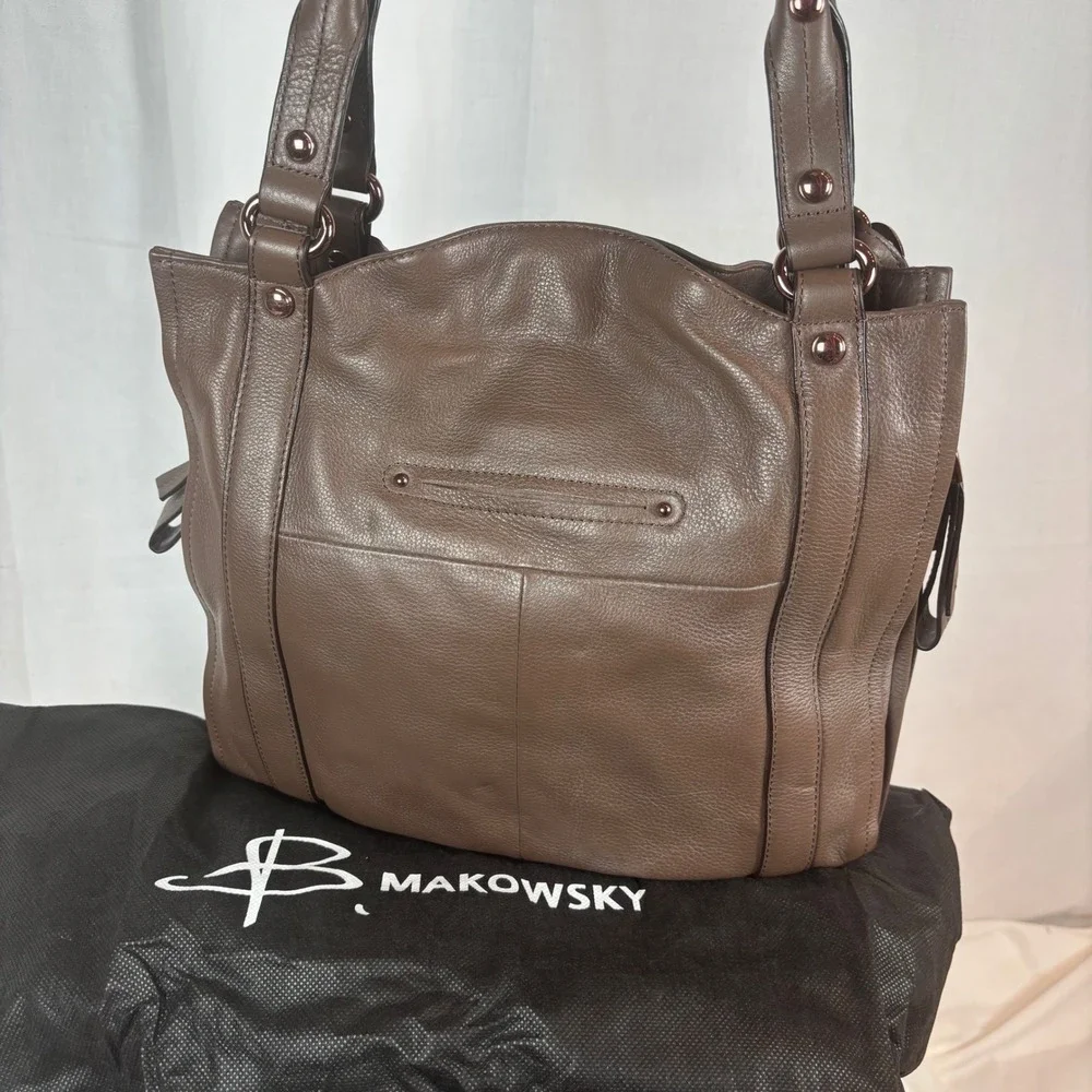 b. makowsky makowsky cocoa