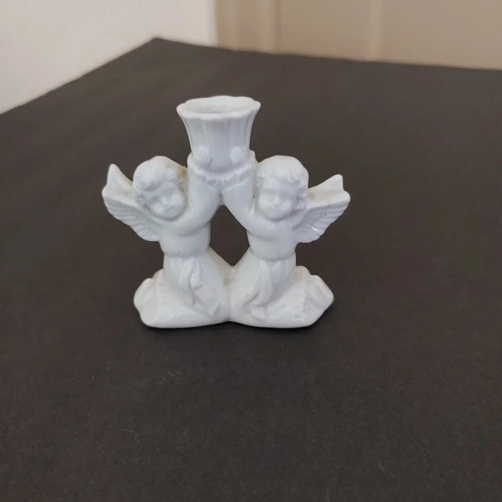 Vintage victoriana cherub
