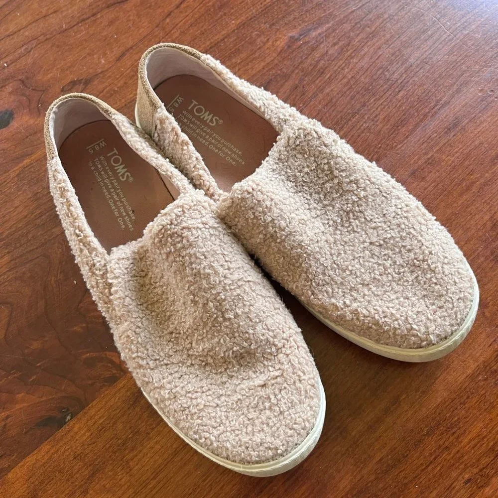 Toms Sunset Faux Shearling Slip On‎ Sneakers - Size 8.5
