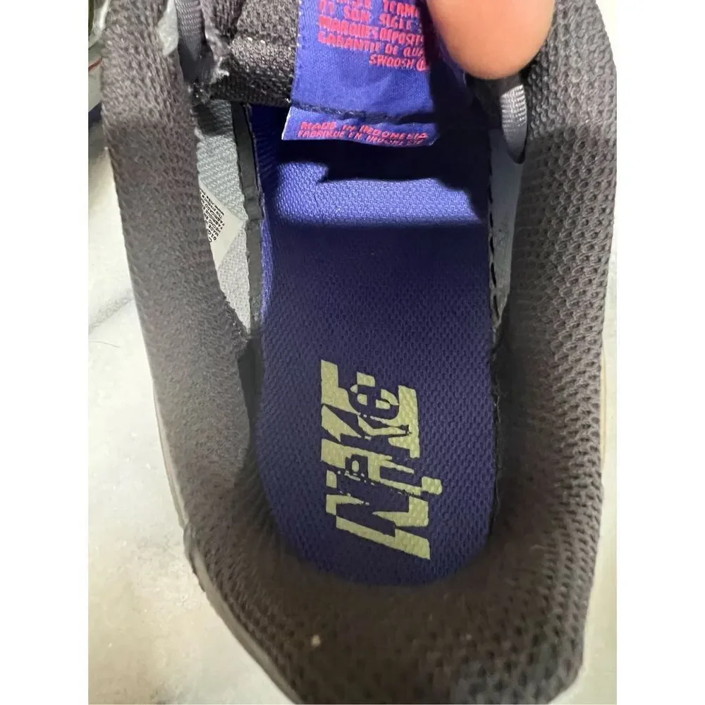 Nike boys air