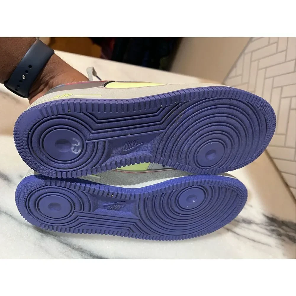 Nike boys air