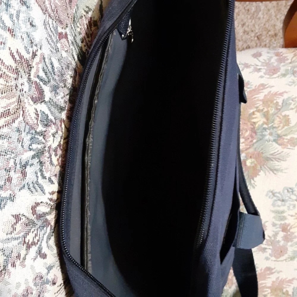 N/A vintage navy