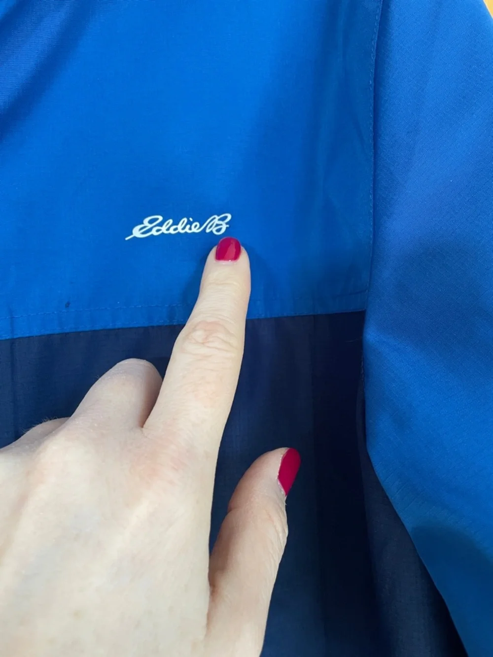 Eddie Bauer lightweight hooded