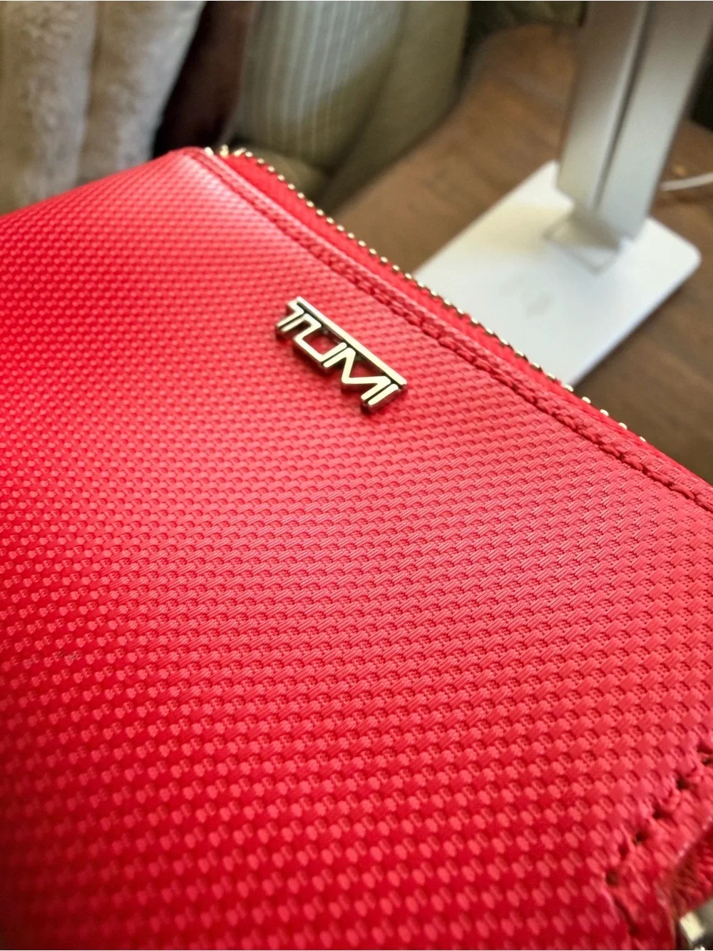 Tumi small zip