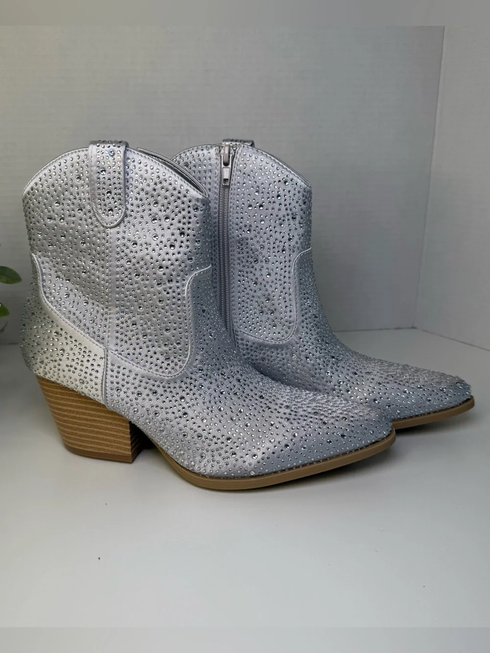 Qupid leslie rhinestones