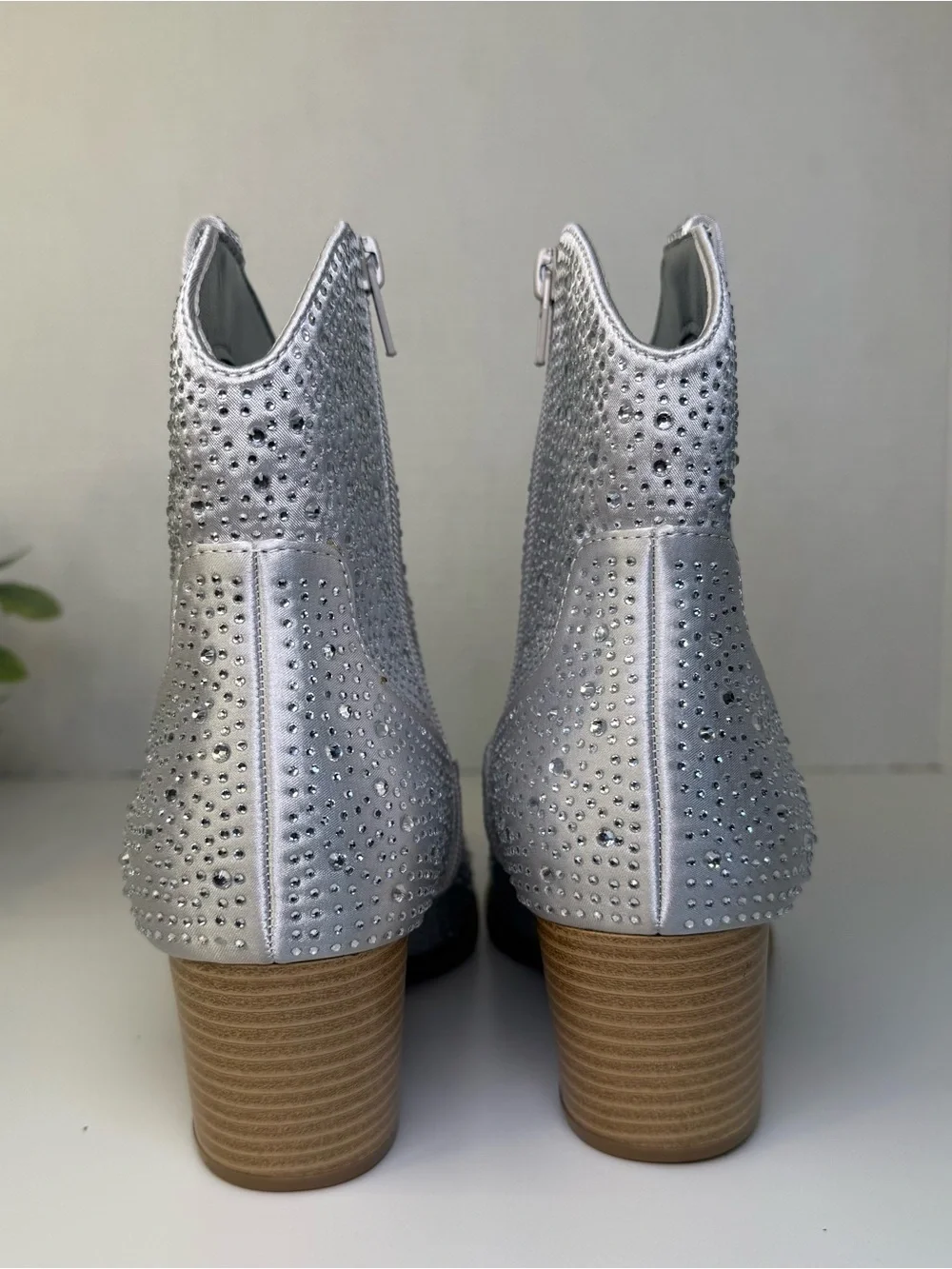 Qupid leslie rhinestones
