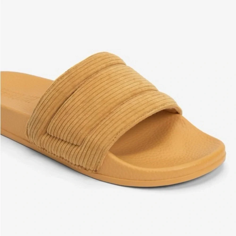 Kenneth Cole Reaction nwt kenneth