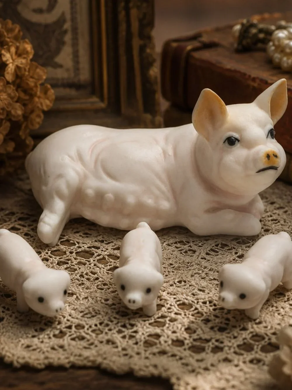 Vintage Bone China Miniature Momma Pigs & 3 Piglets