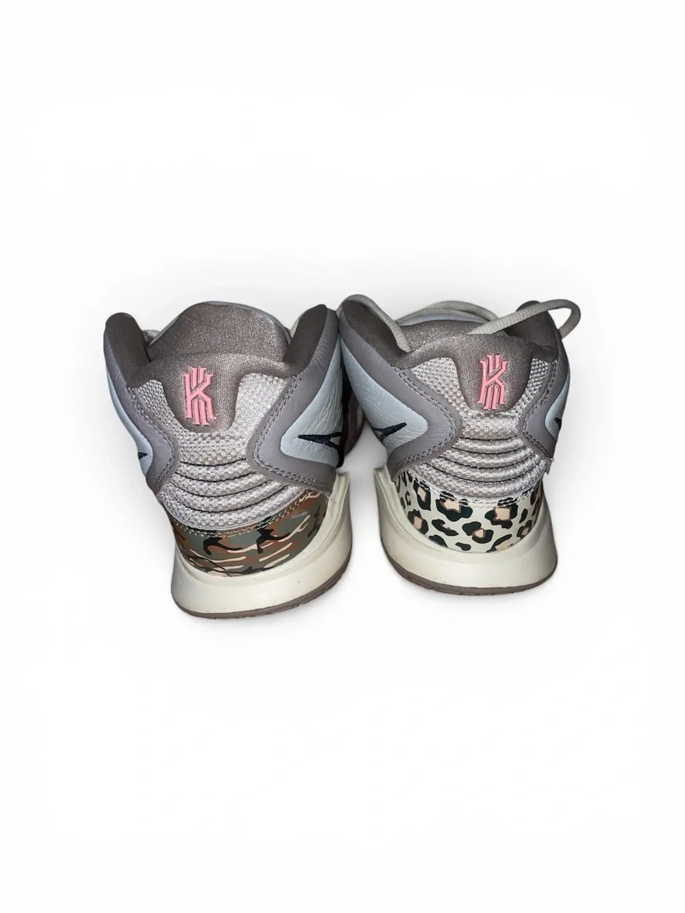 Nike lace up